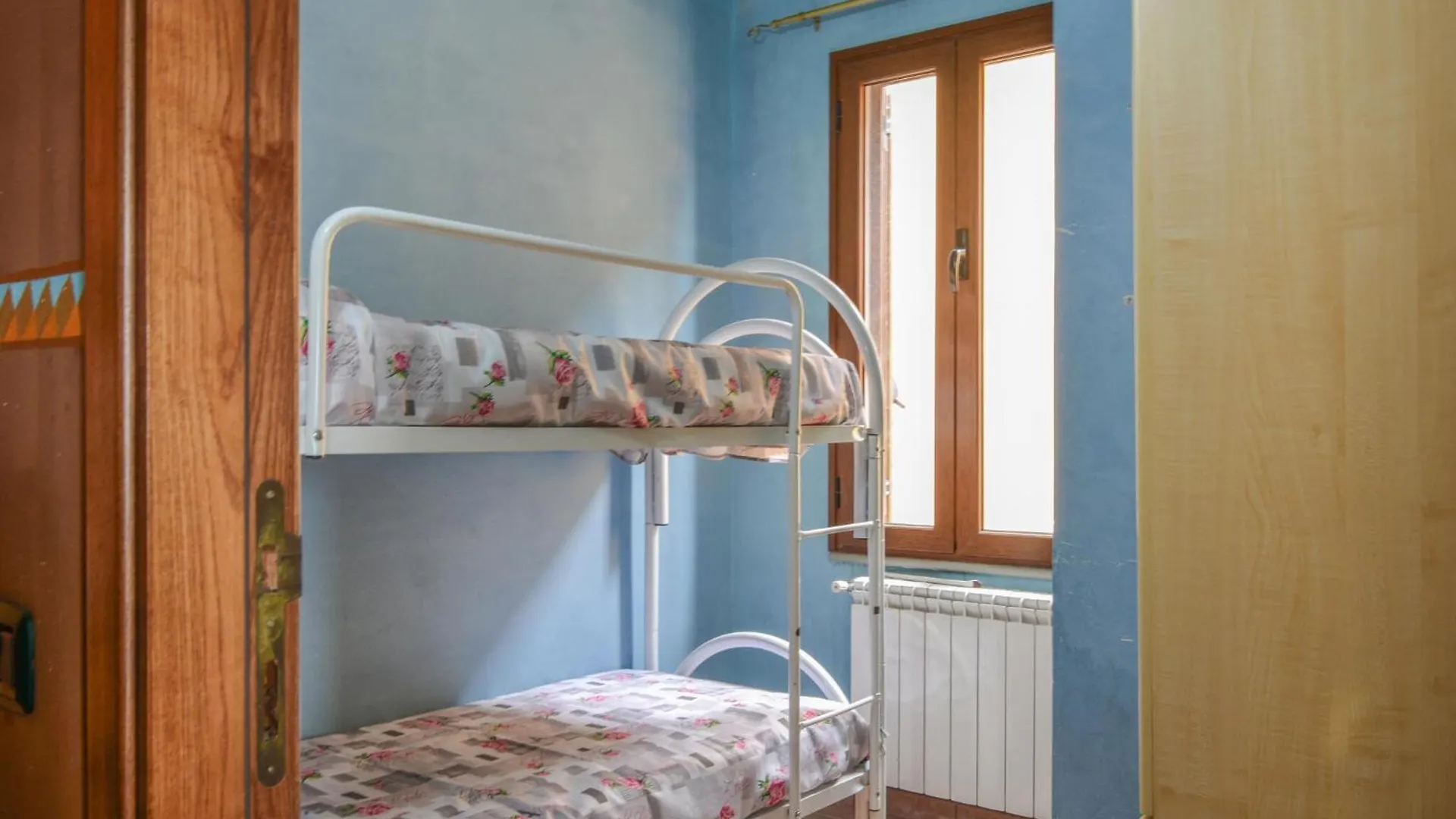 Lovely Apartment In Ilbono With Kitchen
